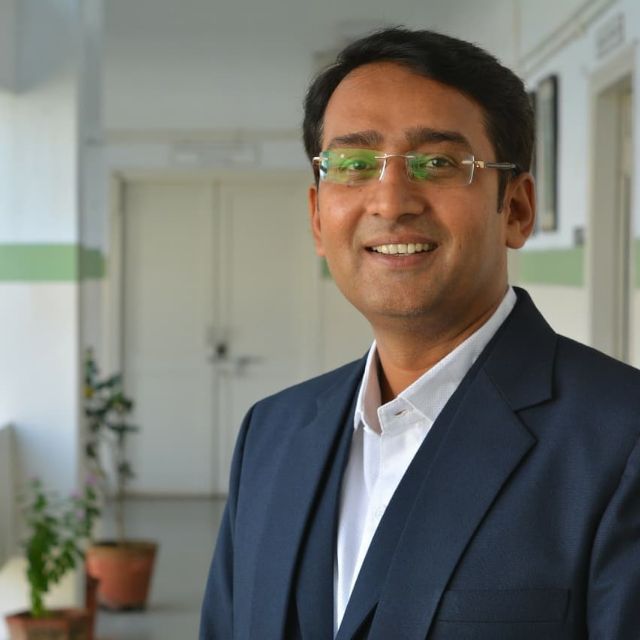 Dr. Hasmukh Shah